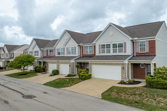 The Legends at Steeplechase in Walton, KY - Foto de edificio - Building Photo