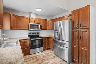 1140 Marsh Laurel Dr in North Pole, AK - Building Photo - Building Photo