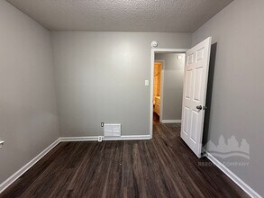 5064 Bowdoin Dr in Memphis, TN - Building Photo - Building Photo