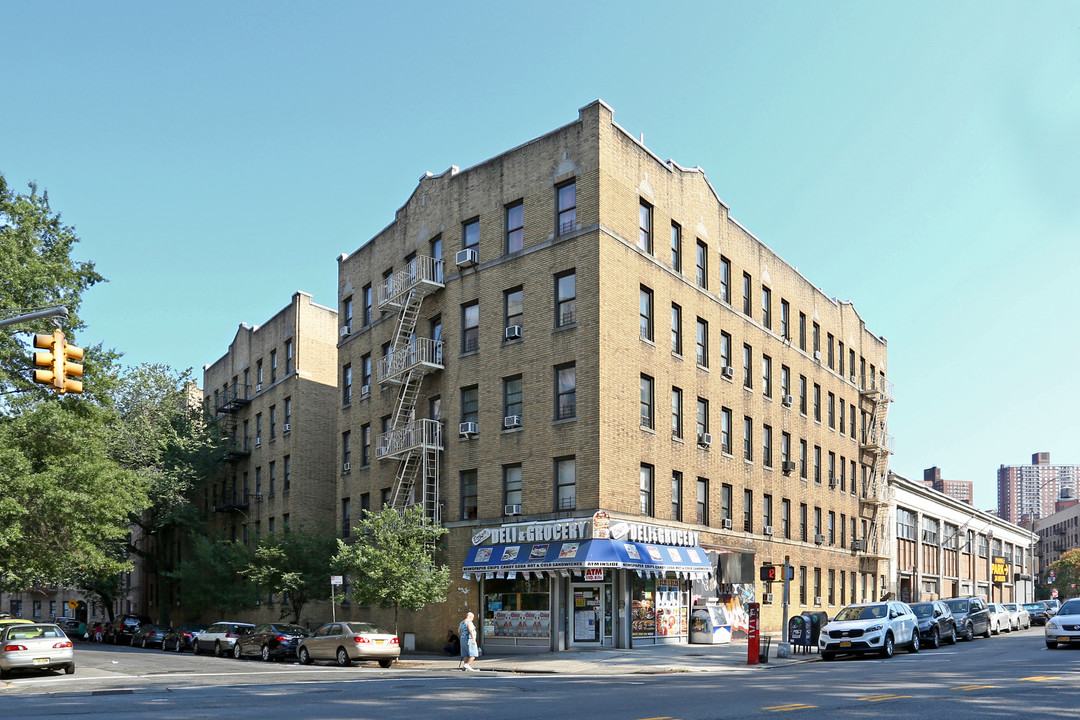 4672 Broadway in New York, NY - Foto de edificio