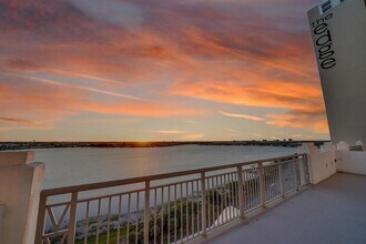 300 S Australian Ave, Unit A in West Palm Beach, FL - Building Photo - Building Photo