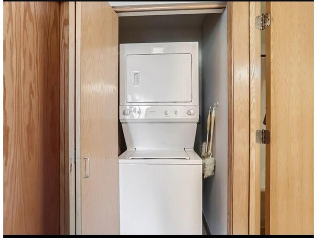 820 Emerald St SE in St. Paul, MN - Building Photo - Building Photo