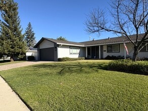 1470 Hollenbeck Ave in Sunnyvale, CA - Building Photo - Building Photo
