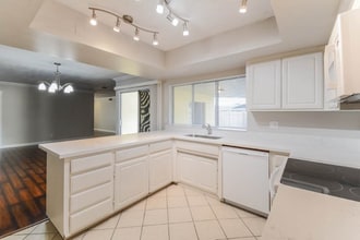 5221 W Harmont Dr in Glendale, AZ - Building Photo - Building Photo