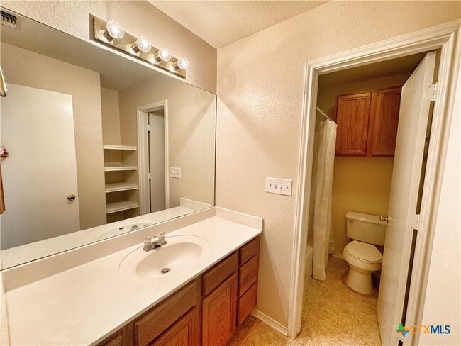 property at 2742 FM1044