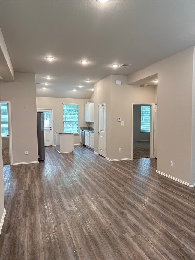 property at 20130 Parkway Ln