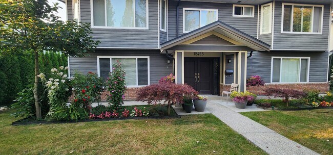 12455 72 Av in Surrey, BC - Building Photo - Building Photo