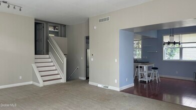 21 Skylark Dr in Ballston Spa, NY - Building Photo - Building Photo