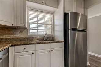10530 77th Terrace in Seminole, FL - Building Photo - Building Photo