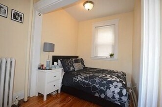 15 Park Dr in Boston, MA - Building Photo - Building Photo