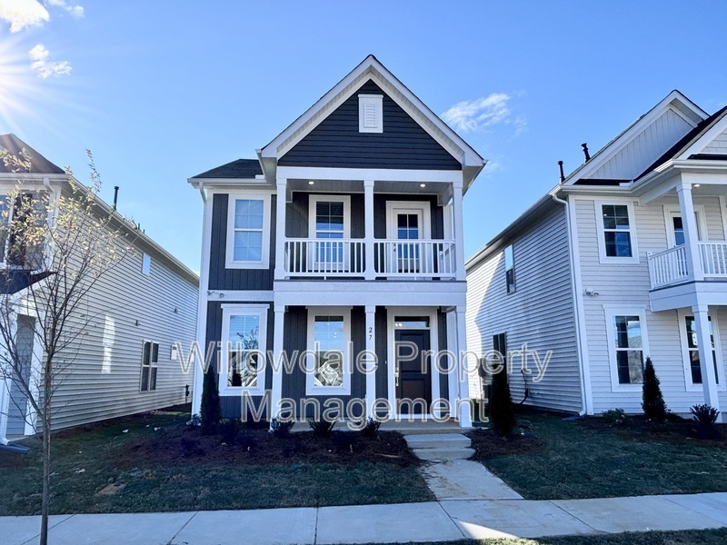 27 Pear Blossom Pkwy in Clayton, NC - Building Photo