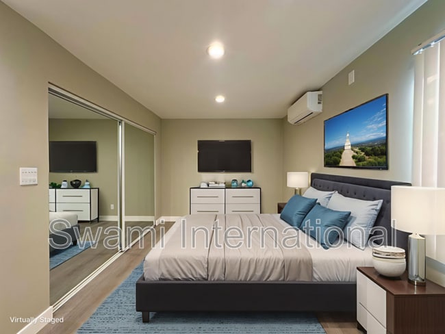 7102 S Figueroa St in Los Angeles, CA - Building Photo - Building Photo