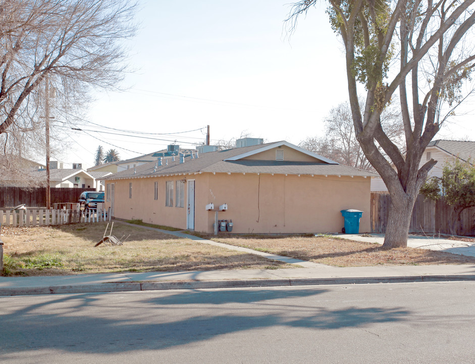 3012 6th St in Ceres, CA - Building Photo