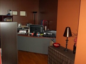 210 S Desplaines St, Unit 1107 in Chicago, IL - Building Photo - Building Photo