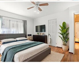 6823 Mohawk St, Unit 3 in San Diego, CA - Building Photo - Building Photo