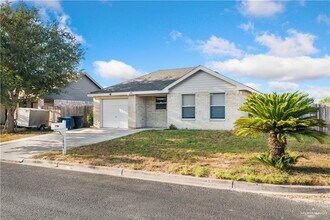 18 Grayson Ave in McAllen, TX - Building Photo - Building Photo
