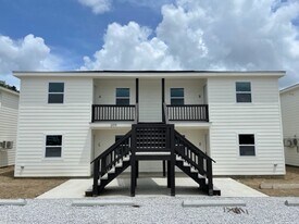 205 Magnolia St in Houma, LA - Building Photo