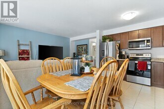 7945-7945 Oldfield Rd in Niagara Falls, ON - Building Photo - Building Photo