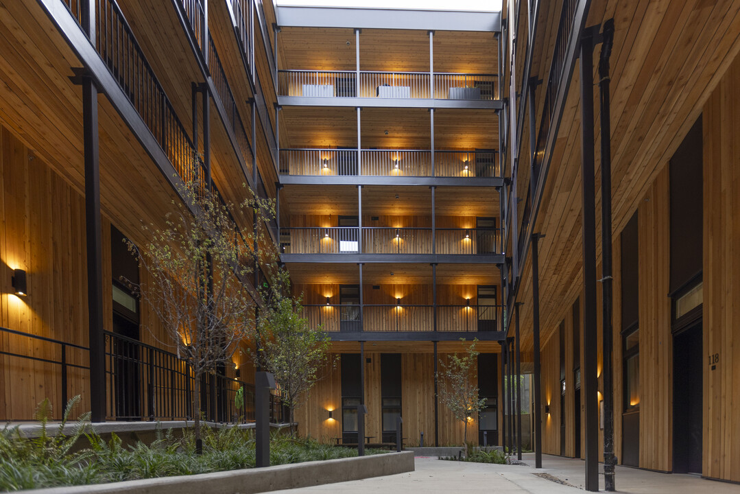 Brookland Apartments in Portland, OR - Building Photo