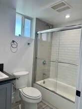 791 E 41st Pl in Los Angeles, CA - Building Photo - Building Photo