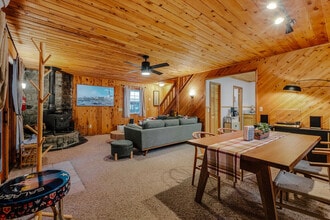 8448 Starlite Pines Rd in Shingletown, CA - Building Photo - Building Photo