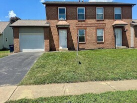 4895 Drayton Rd, Unit 4897 in Hilliard, OH - Building Photo