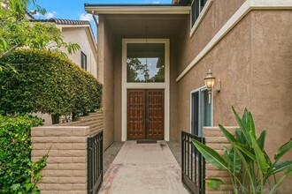 2097 Caminito Capa in San Diego, CA - Building Photo - Building Photo