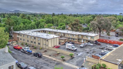 Driftwood Apartment in Concord, CA - Building Photo - Primary Photo