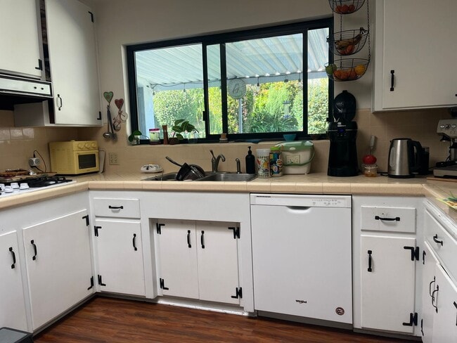 110 Highland Dr in San Luis Obispo, CA - Building Photo - Building Photo