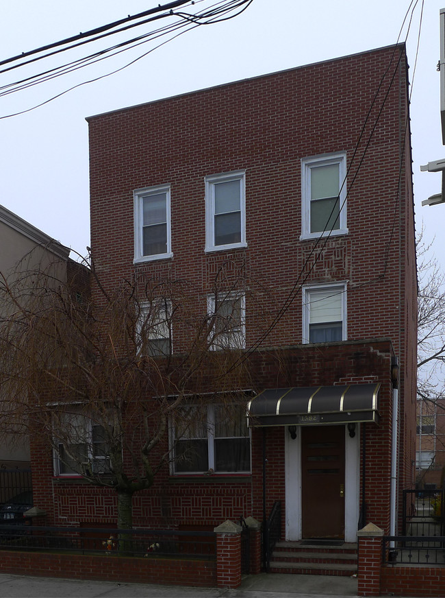 1582 86th St in Brooklyn, NY - Foto de edificio - Building Photo