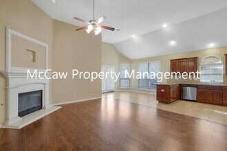 11928 Sundog Way in Fort Worth, TX - Building Photo - Building Photo