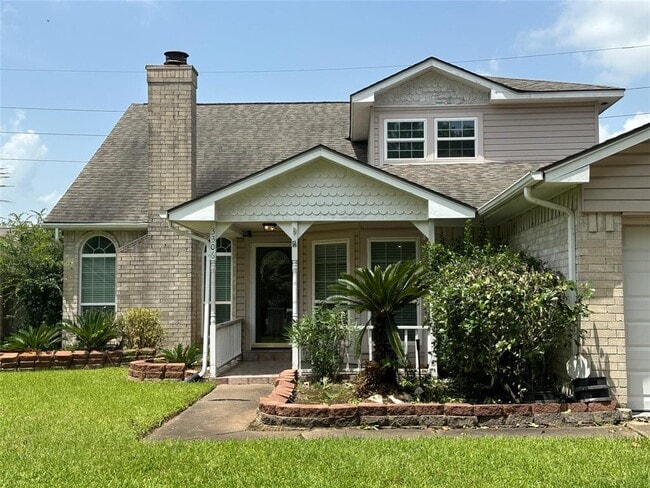 3306 Kempwood Dr in Sugar Land, TX - Building Photo - Building Photo