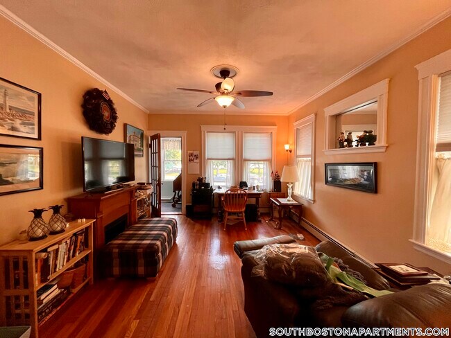 101 Farragut Rd in Boston, MA - Building Photo - Building Photo