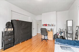 78 Hillside St, Unit 3 in Boston, MA - Building Photo - Building Photo