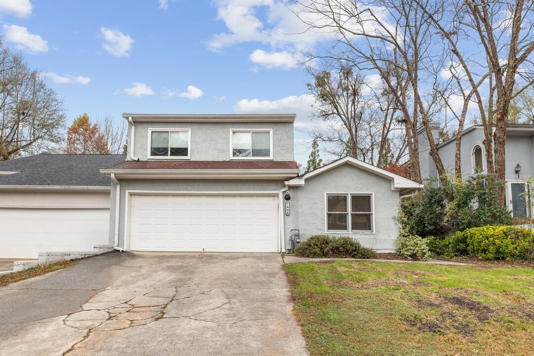 1486 Briaroaks Trl NE in Atlanta, GA - Building Photo