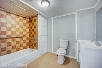 1214 N 44th St photo'