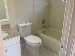 1239 Brown Dr in Laredo, TX - Building Photo - Building Photo