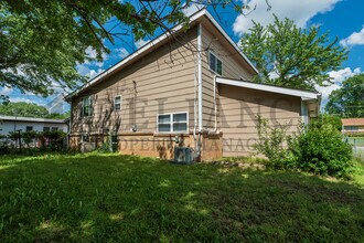 533 S Westview Dr in Derby, KS - Building Photo - Building Photo