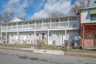 200 Bute St in Suffolk, VA - Building Photo - Building Photo