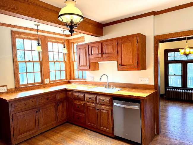 property at 3609 10th Ave S
