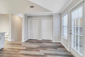 2285 Joann Dr in Spring Hill, TN - Foto de edificio - Building Photo