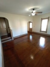 825 Tremont Ave SW, Unit APT B in Massillon, OH - Building Photo - Building Photo