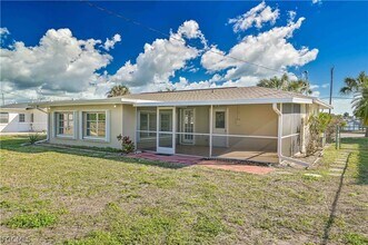 711 Monterey Ave in Cape Coral, FL - Building Photo - Building Photo