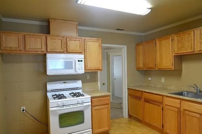 property at 1146 Azusa St