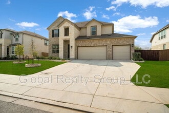 6825 Hallie Lp in Schertz, TX - Building Photo - Building Photo