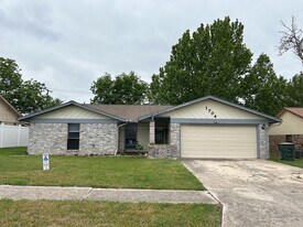 1704 Big Bend Dr in Killeen, TX - Building Photo