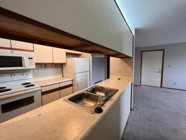 property at 802 Benton Dr