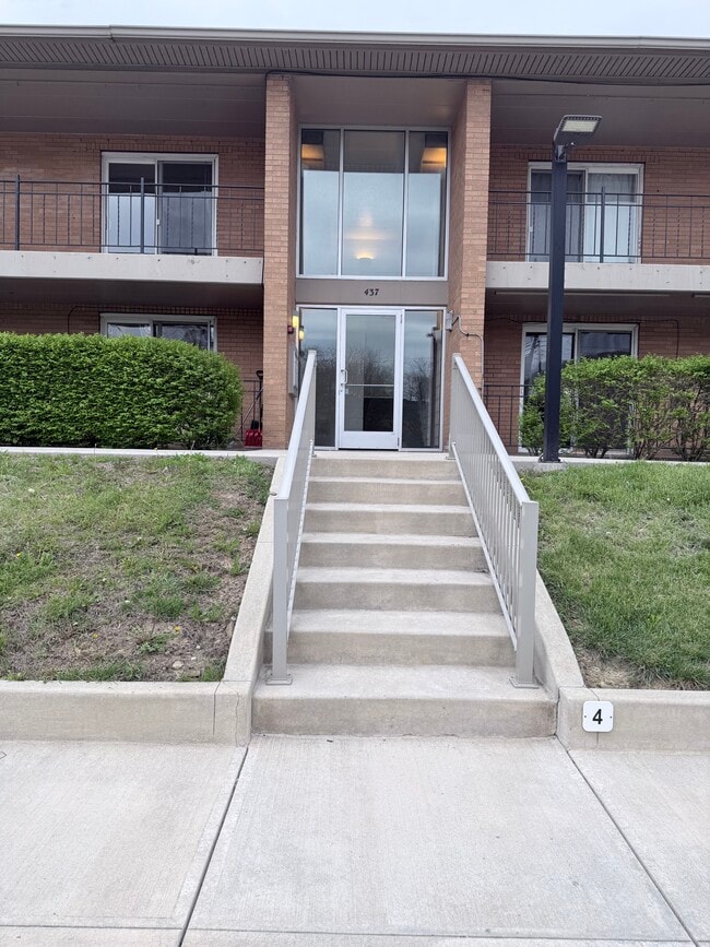 437 College Ave, Unit 3A, Unit 3A