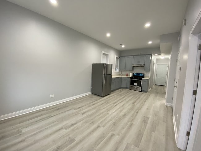 2932 S Normal Ave, Unit 1