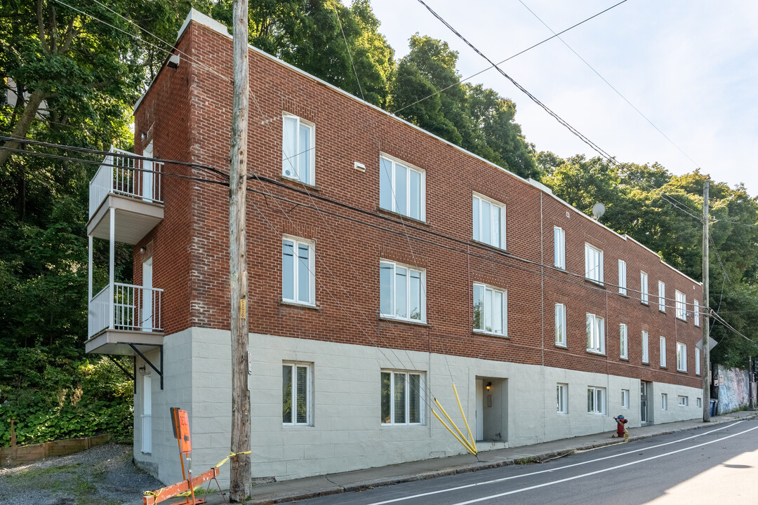 685 De La Pente-Douce Côte in Québec, QC - Building Photo